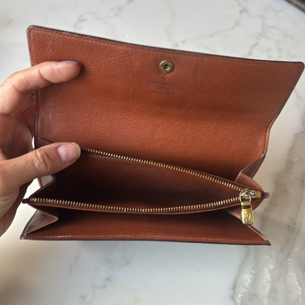 Used vintage Louis Vuitton monogram Sarah wallet, 2 card slots zipper coin pouch - Picture 7 of 10